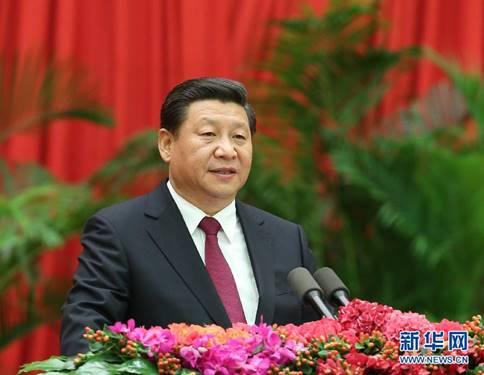 2014年9月30日晚,國務(wù)院在北京人民大會(huì)堂舉行國慶65周年招待會(huì),熱烈慶祝中華人民共和國成立65周年。中共中央總書記、國家主席、中央軍委主席習(xí)近平代表黨中央、國務(wù)院發(fā)表重要講話。新華社記者 龐興雷 攝