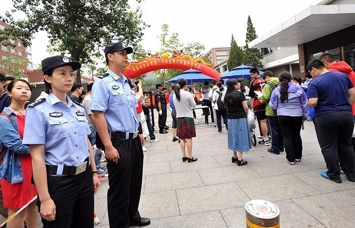 針對接警處警、現場取證、窗口服務等8個方面存在的突出問題，目前已整改執法問題2.2萬余件，初步實現了查擺一批執法突出問題、整治一批執法頑癥痼疾、問責一批執法嚴重過錯人員、推樹一批執法先進典型、完善一批執法標準和操作規程“五個一批”的目標。期間，全局110投訴同比、環比分別下降25%和48.5%。