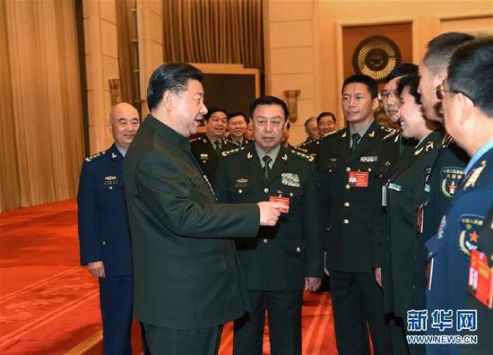 習近平出席解放軍代表團全體會議并發表重要講話。新華社記者 李剛 攝